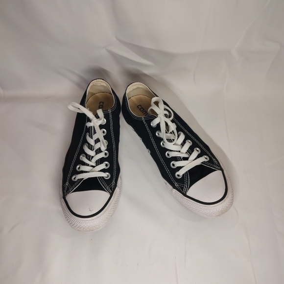 Converse All Star OX Black - W9166 Size 7 GUC - Picture 1 of 7
